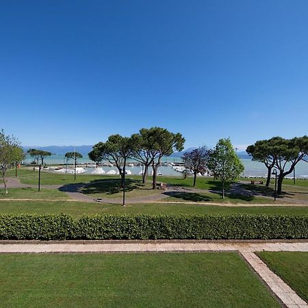 I Mosaici Apartments By Wonderful Italy Σιρμιόνε Εξωτερικό φωτογραφία