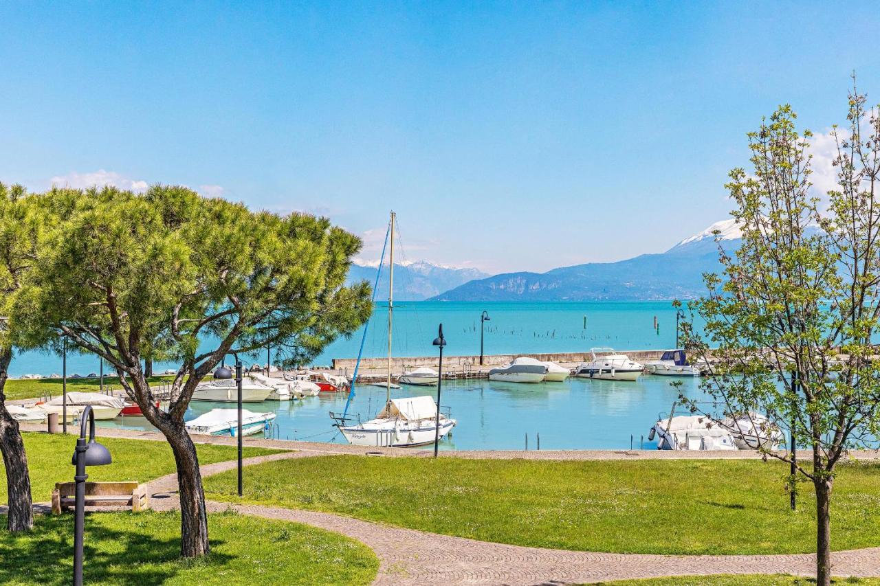 I Mosaici Apartments By Wonderful Italy Σιρμιόνε Εξωτερικό φωτογραφία