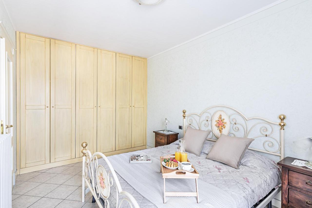 I Mosaici Apartments By Wonderful Italy Σιρμιόνε Εξωτερικό φωτογραφία