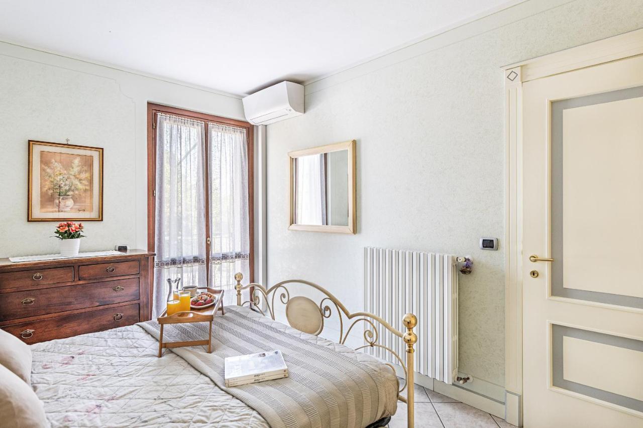 I Mosaici Apartments By Wonderful Italy Σιρμιόνε Εξωτερικό φωτογραφία