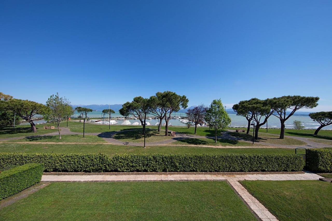 I Mosaici Apartments By Wonderful Italy Σιρμιόνε Εξωτερικό φωτογραφία