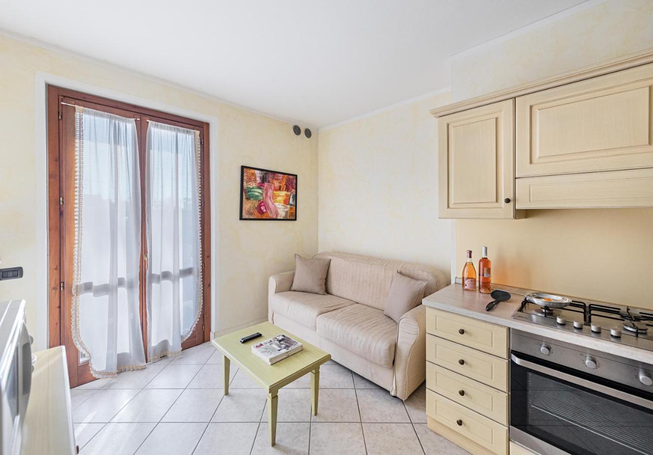I Mosaici Apartments By Wonderful Italy Σιρμιόνε Εξωτερικό φωτογραφία