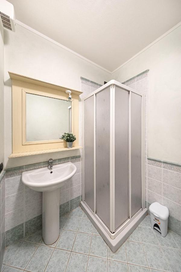 I Mosaici Apartments By Wonderful Italy Σιρμιόνε Εξωτερικό φωτογραφία